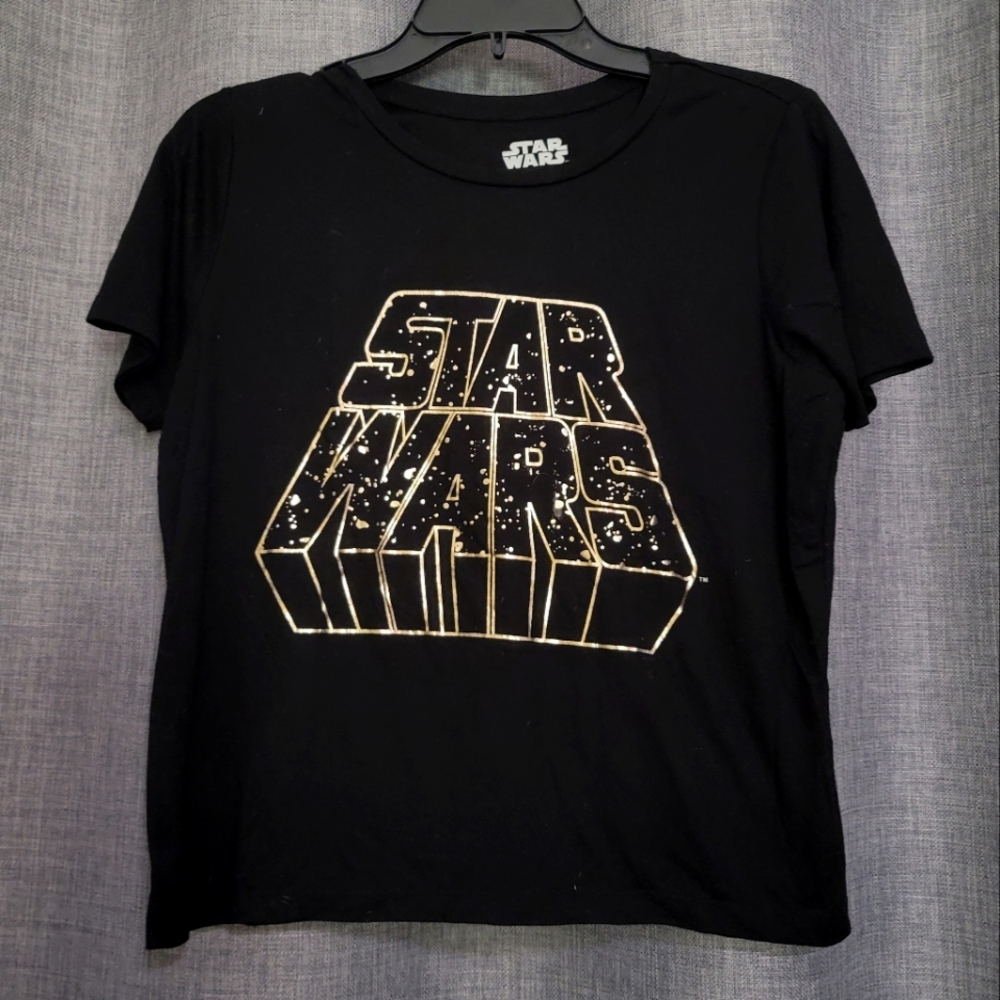 Star Wars Women's Size M top